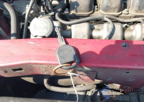 2005 Mazda Tribute S из США, поврежденный, VIN 4F2CZ04175KM05743